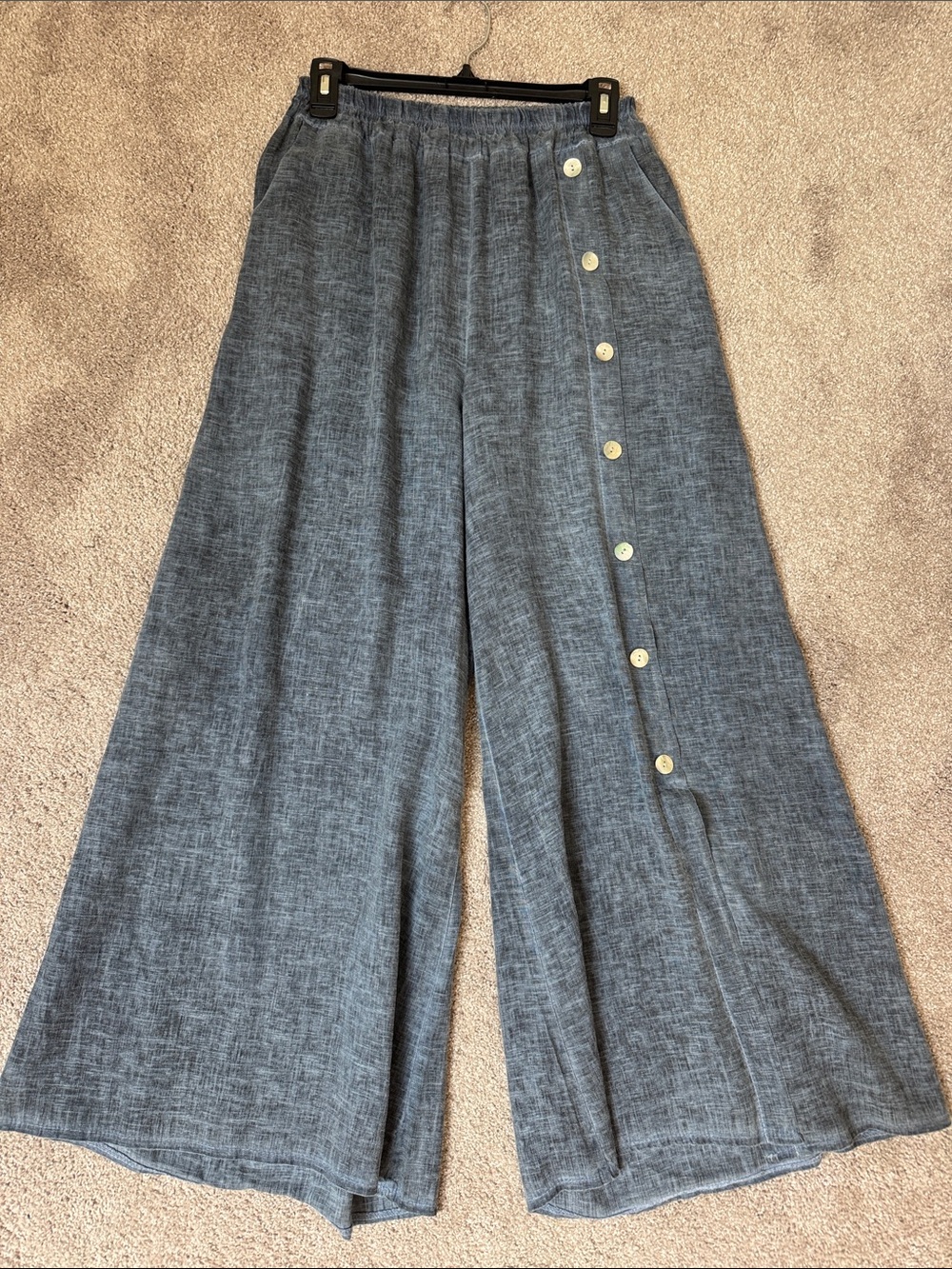 100% Italian linen wide leg blue flowy pants with button detail